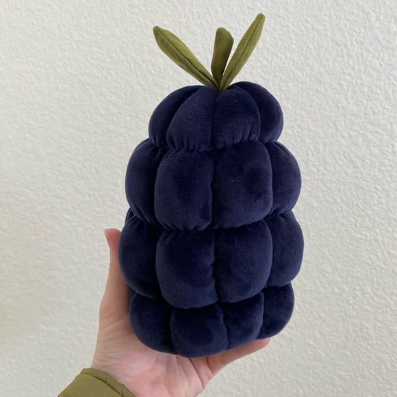 Jellycat Brambling Squirrel *Retired* - Picture 2 of 4